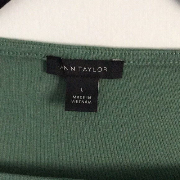 Ann Taylor Envelope Top - Picture 4 of 6